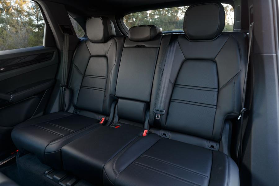 Интерьер Porsche Cayenne S (PO536) 2018 года  (AU) (фото 7 из 20)